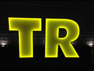 Знак з контурним підсвічуванням