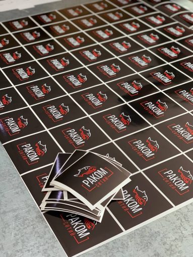 Широкоформатний друк та плотерна порізка